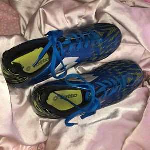Soccer cleats